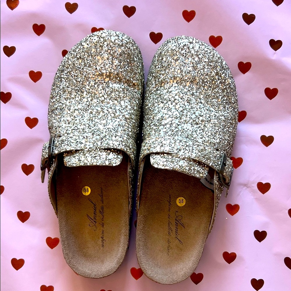 Anniel Sparkling Gold Glitter Clogs
